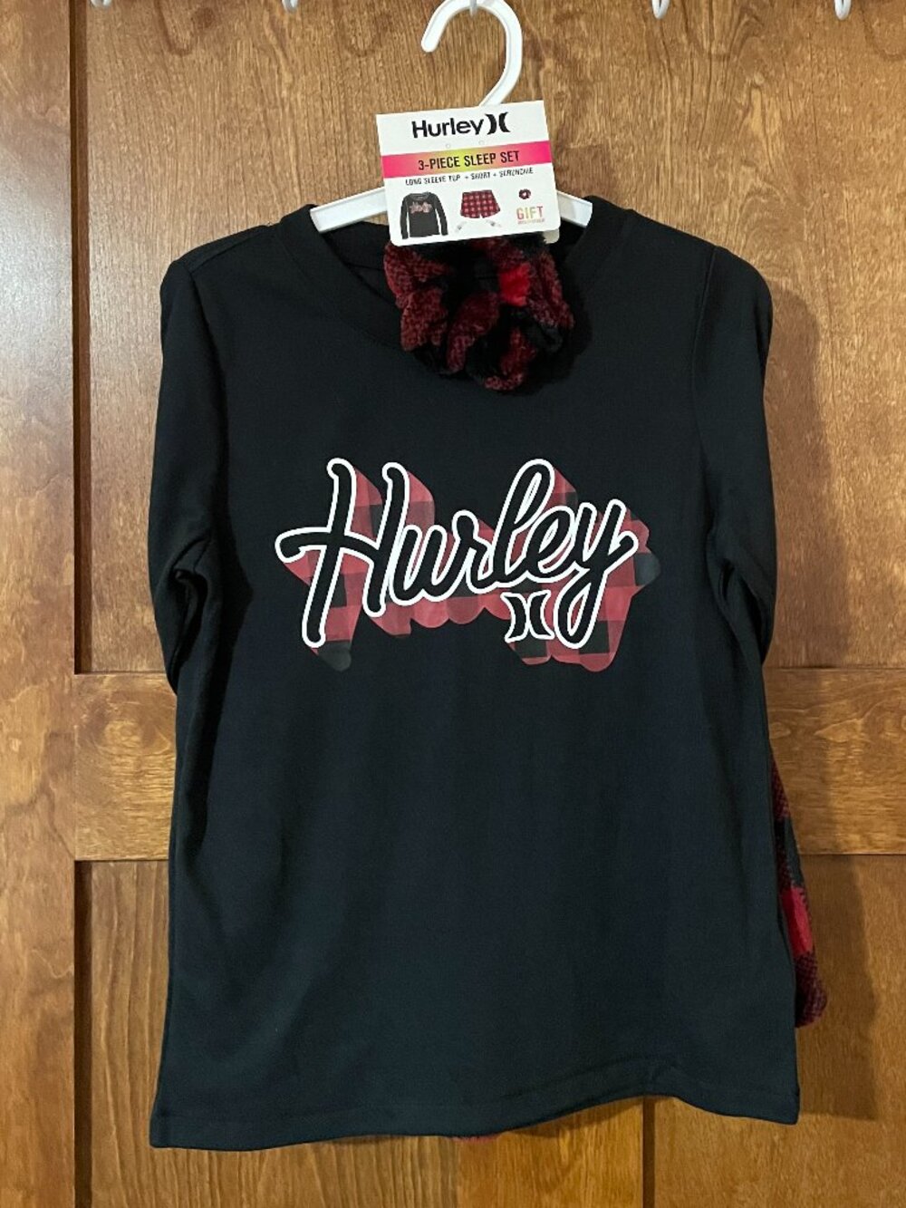 HURLEY 3-Piece Sleep Set Girl's 8 Pajamas PJs Black Red Top Shorts Scrunchie NWT
